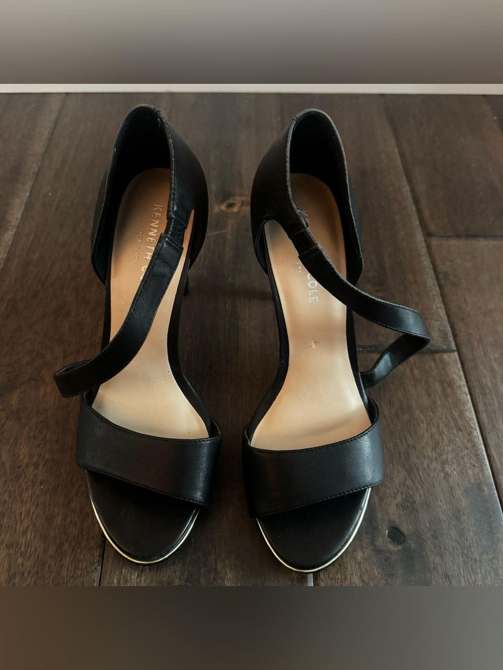 Kenneth Cole Baylee Black Leather Strappy 4” Heels 8